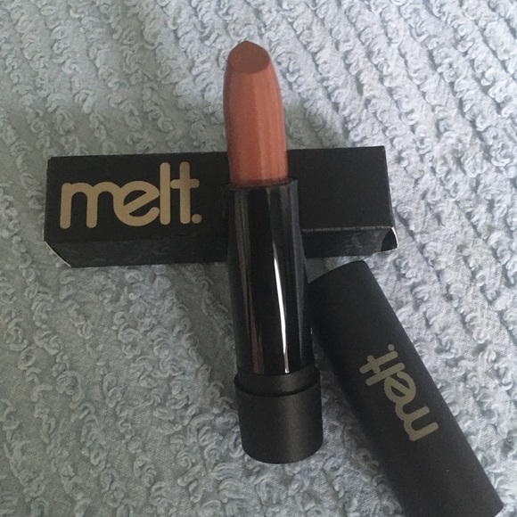 Melt Cosmetics Matte Lipstick On The Go BNIB - Picture 8 of 8